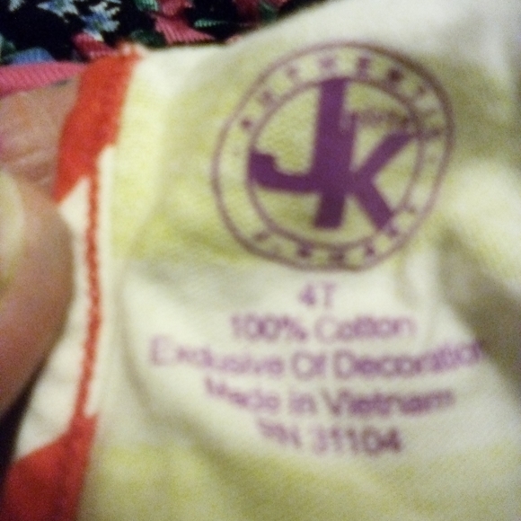 GREAT CONDITION!! 4 outfits & 1 pr. Shorts (Size 4t-5t) 2 rompers & 2 dresses!! - Picture 8 of 14